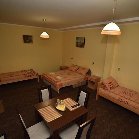 Eco Rural Tourism Association Skorenovac Hotell Exteriör bild