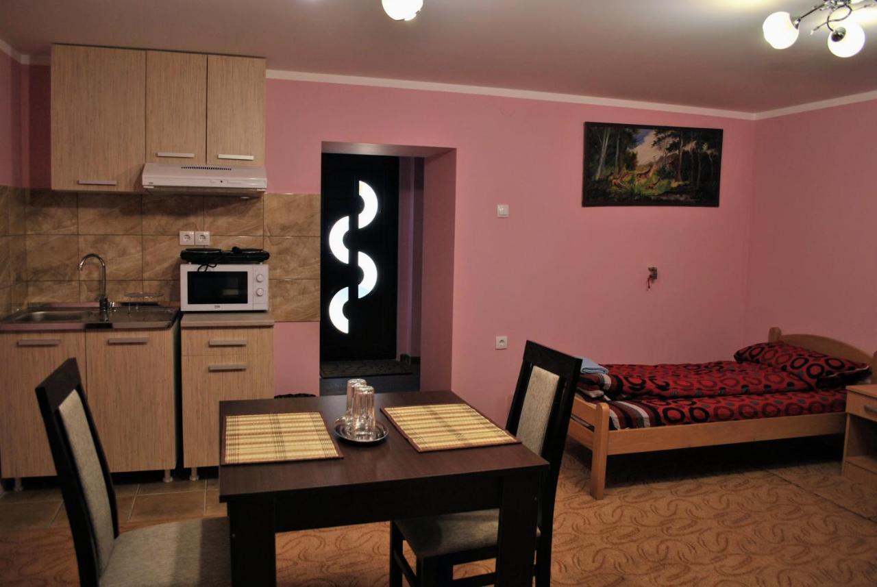 Eco Rural Tourism Association Skorenovac Hotell Exteriör bild