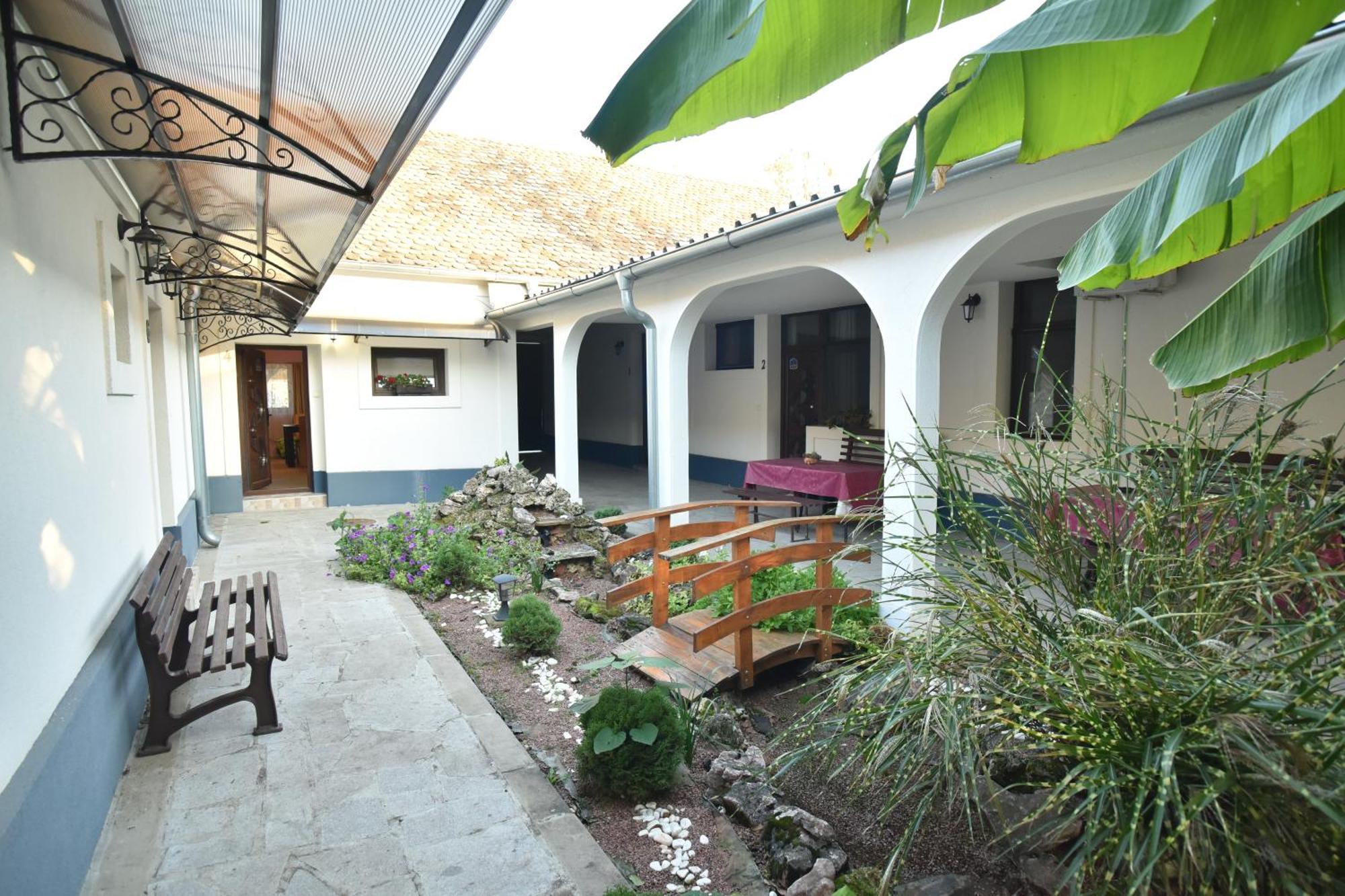 Eco Rural Tourism Association Skorenovac Hotell Exteriör bild
