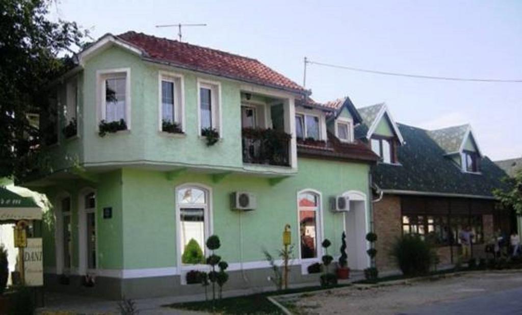 Eco Rural Tourism Association Skorenovac Hotell Exteriör bild
