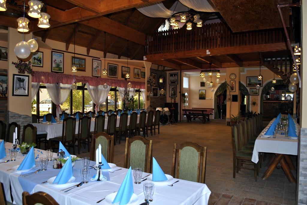 Eco Rural Tourism Association Skorenovac Hotell Exteriör bild